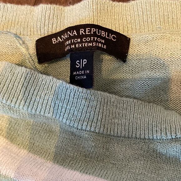 Banana republic women’s long sleeve sweater, green and white stripes size small - Picture 2 of 6